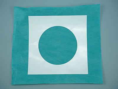 Медицинская двусторонняя лента PE с отверстиями для хирургических покрывал